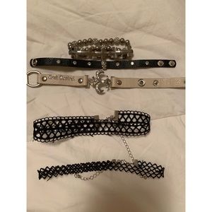 Bracelets & choker necklaces